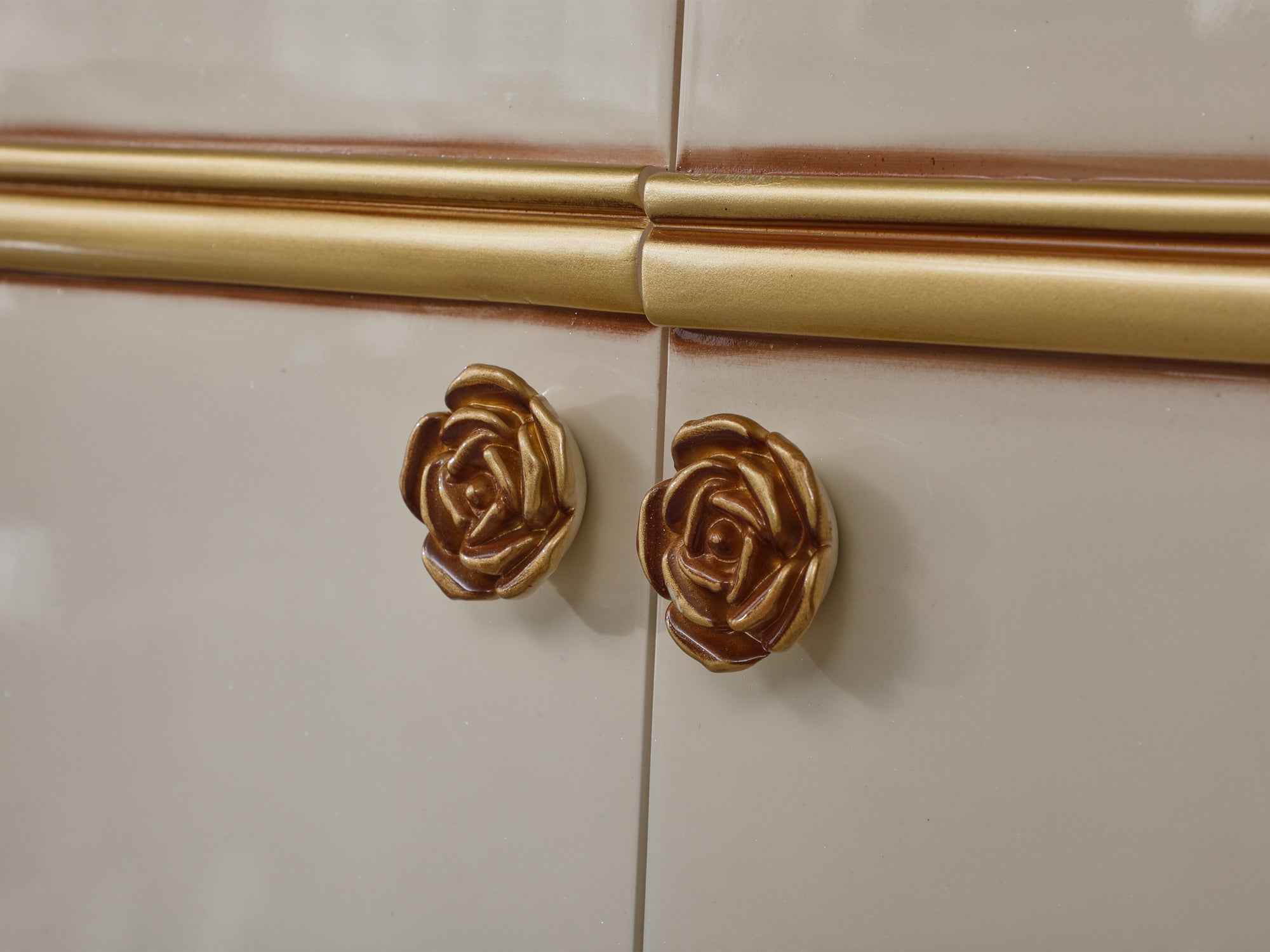 Buse Dining Room Set