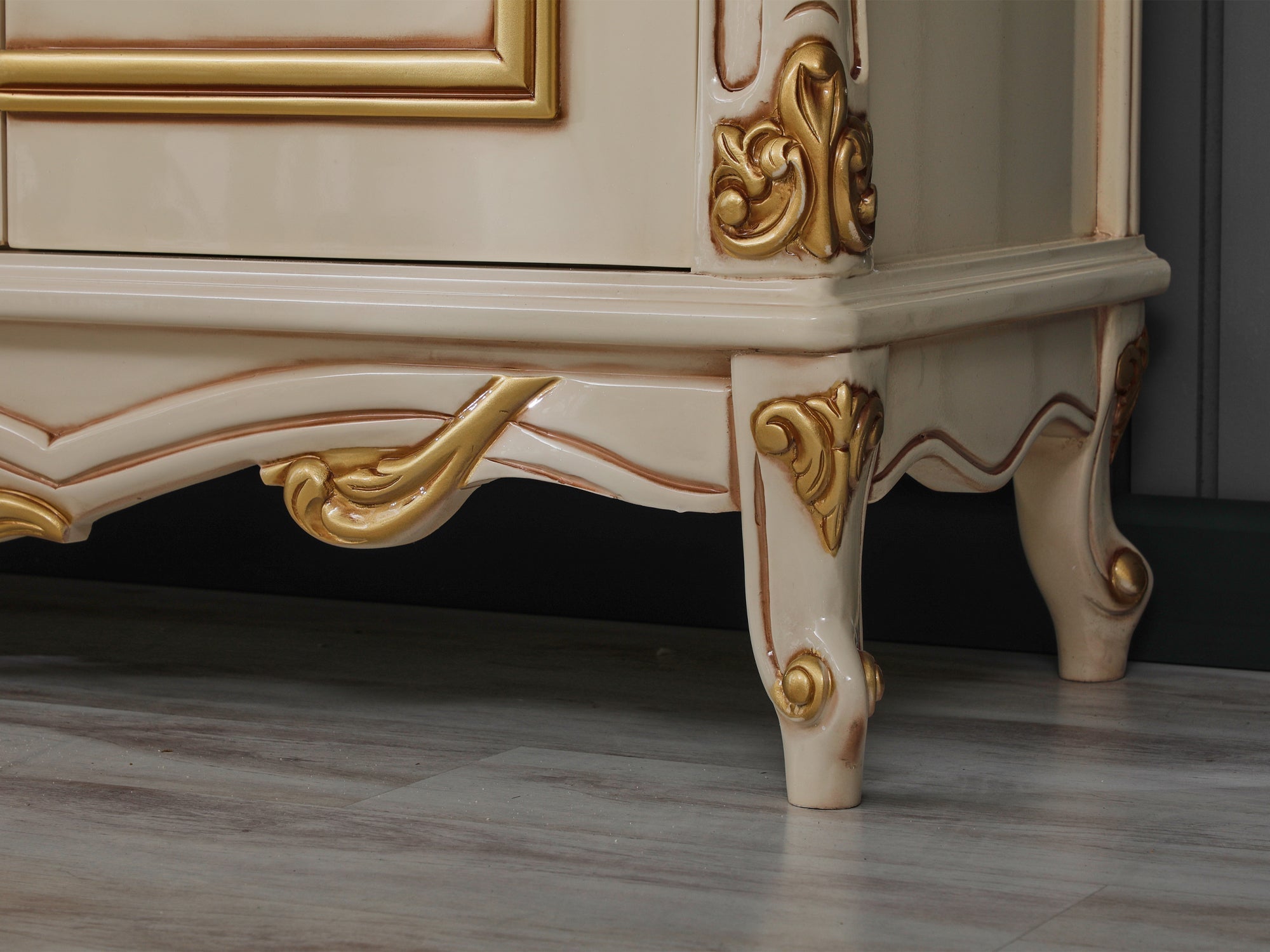 Buse Dining Room Set