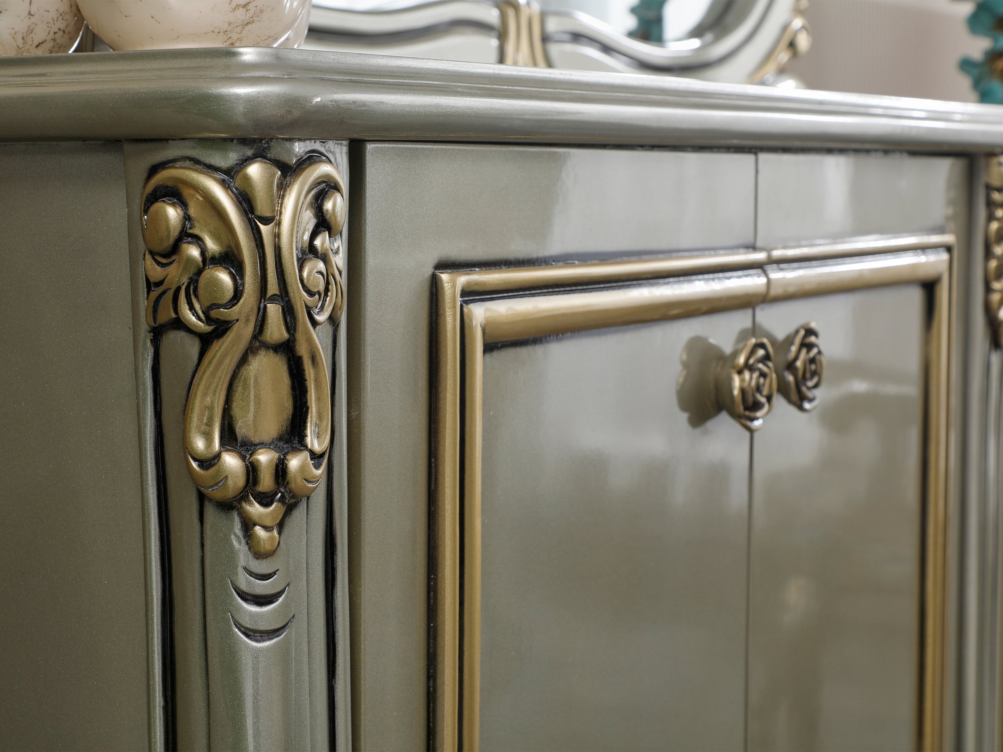 Buse Dining Room Set