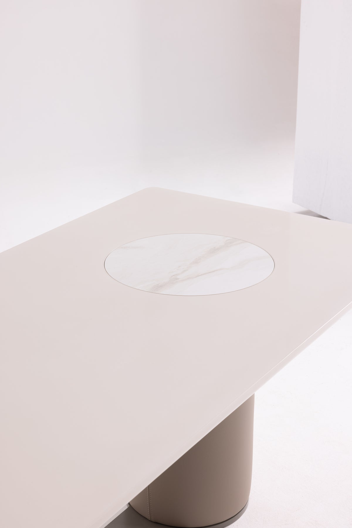 Defne Dining Room Set