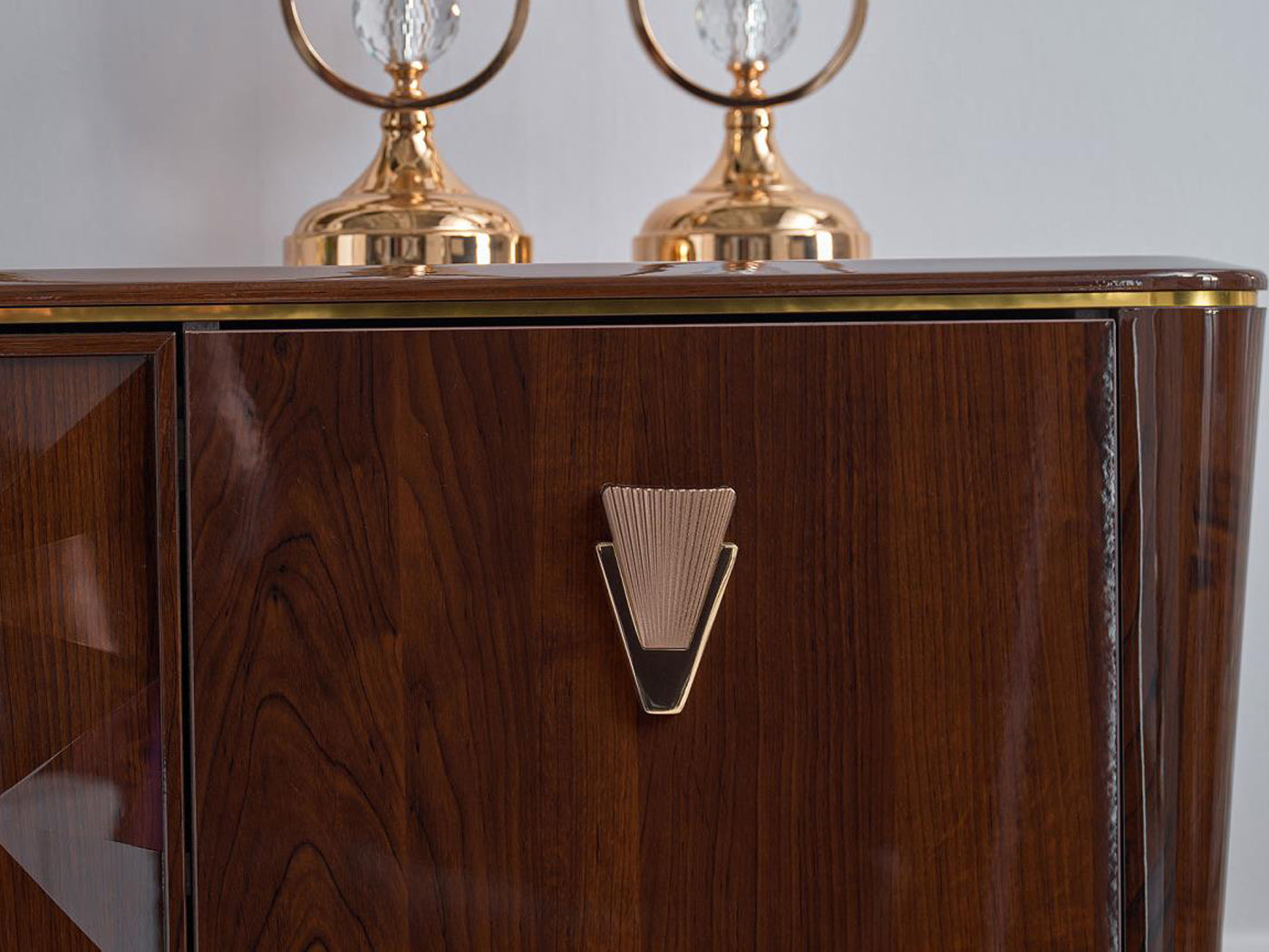 Plaza Dining Room Set