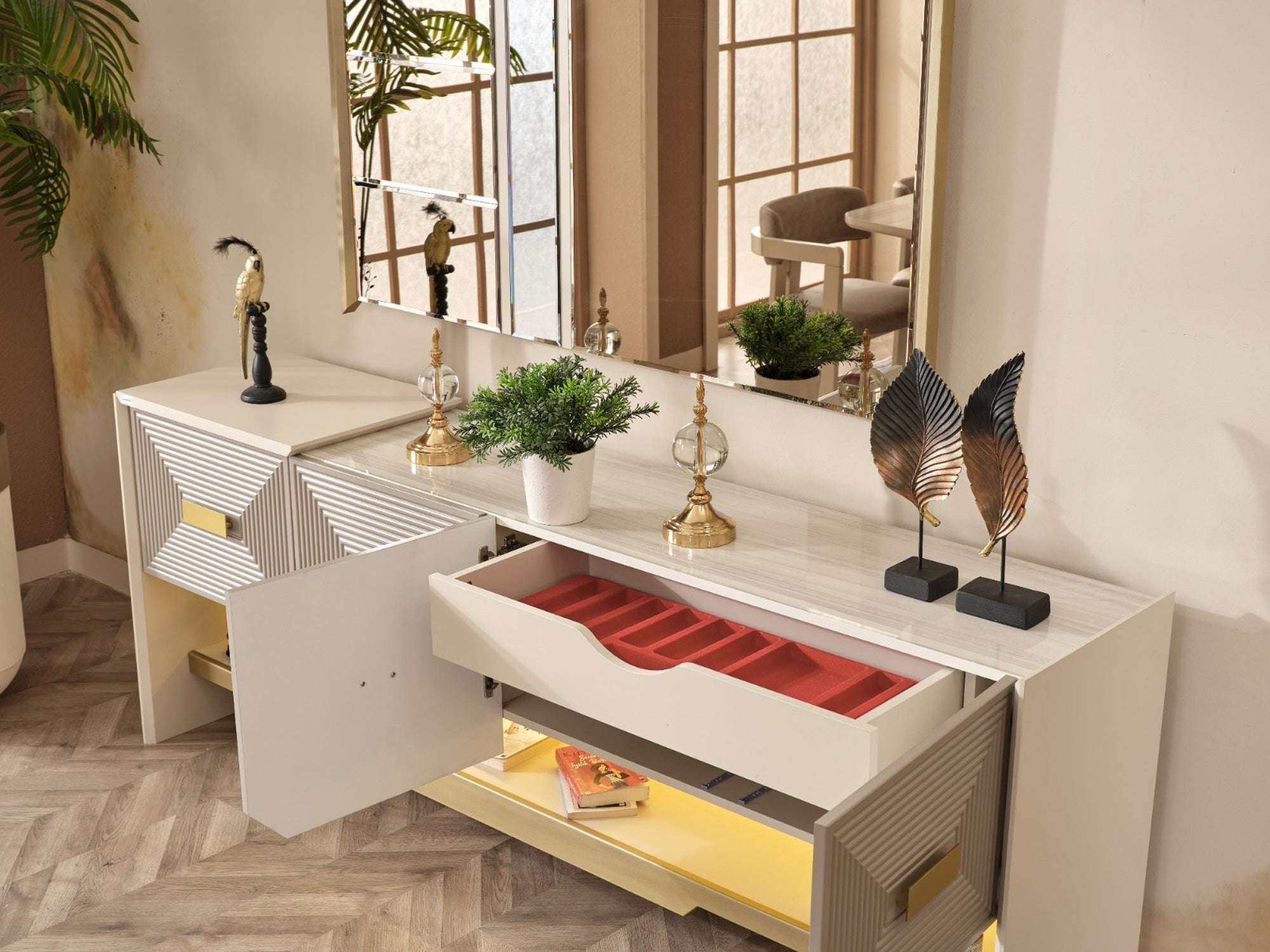 Urla Dining Room Set