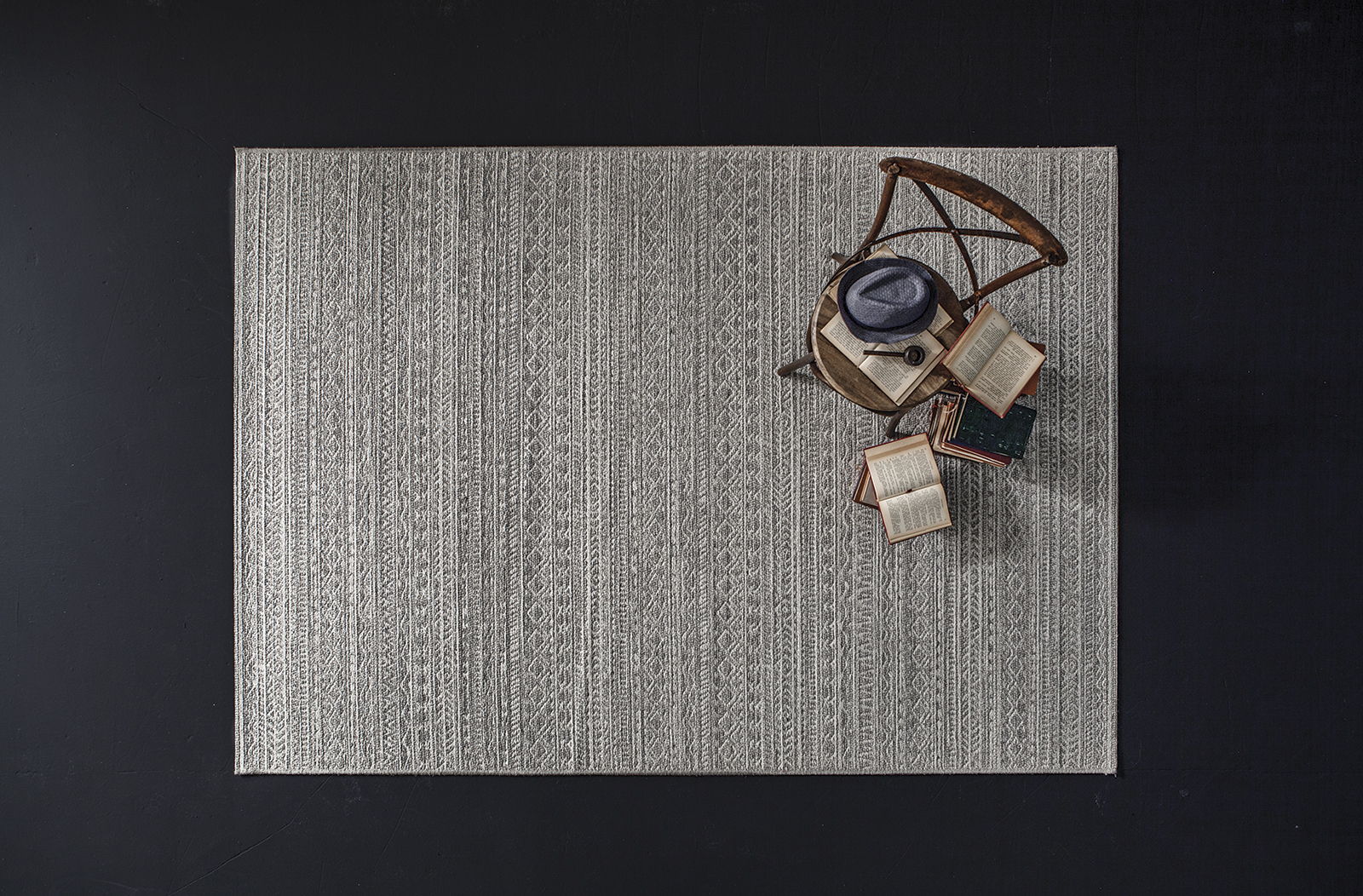 Perla - Carpet 5'x8' - Anthracite