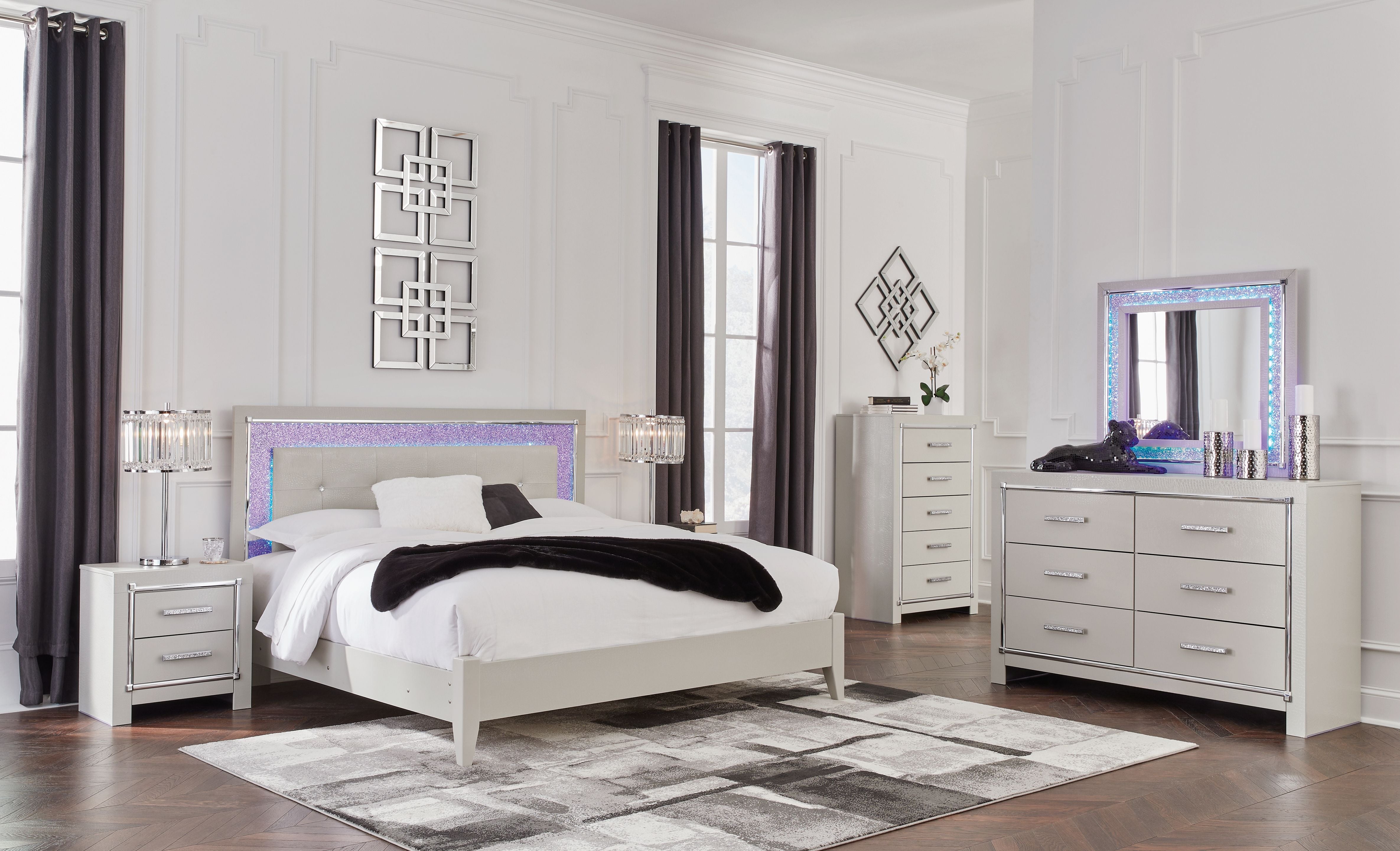 Zyniden - Upholstered bed