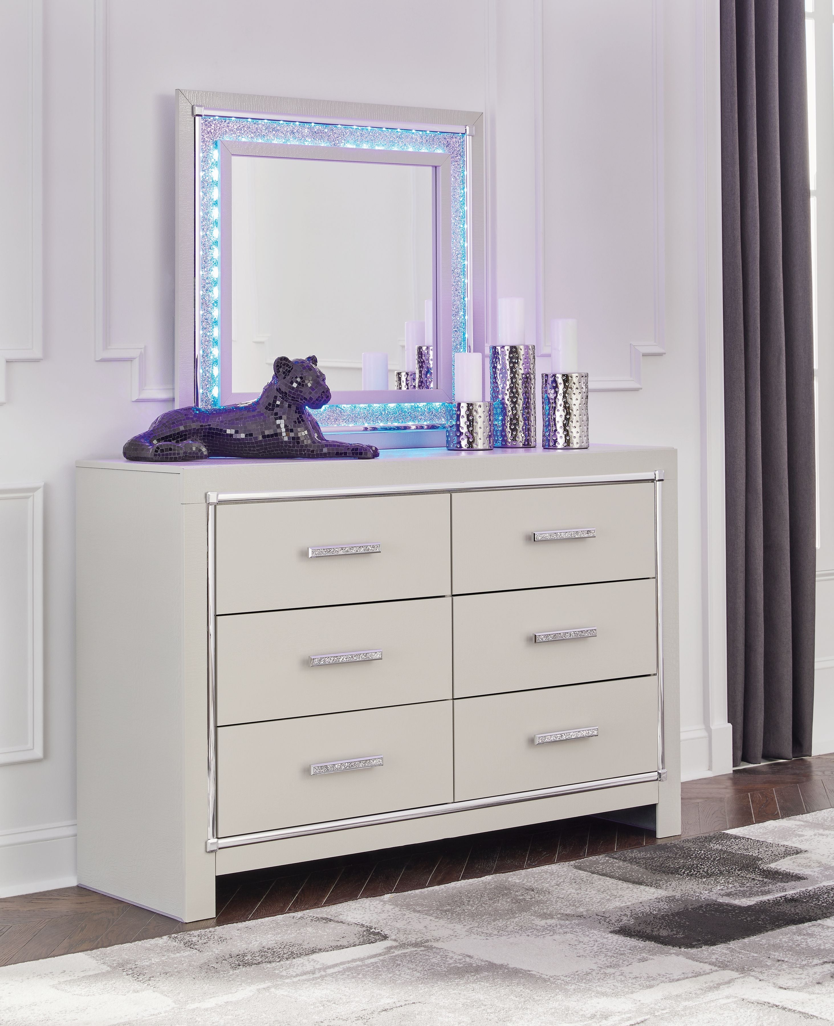 Zyniden - Upholstered bed