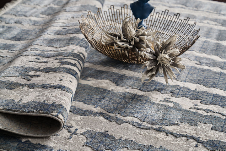 Liberta - Carpet 5'x8' - Grey / Dark Blue