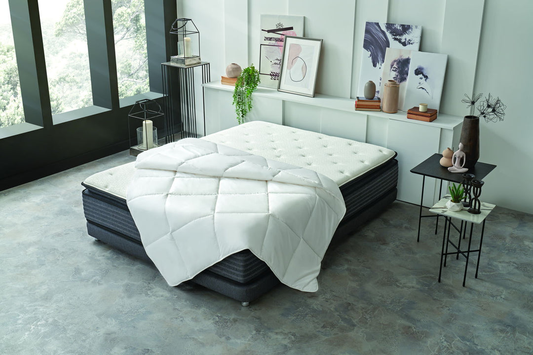 Yatas Bedding - Corbell Quilt