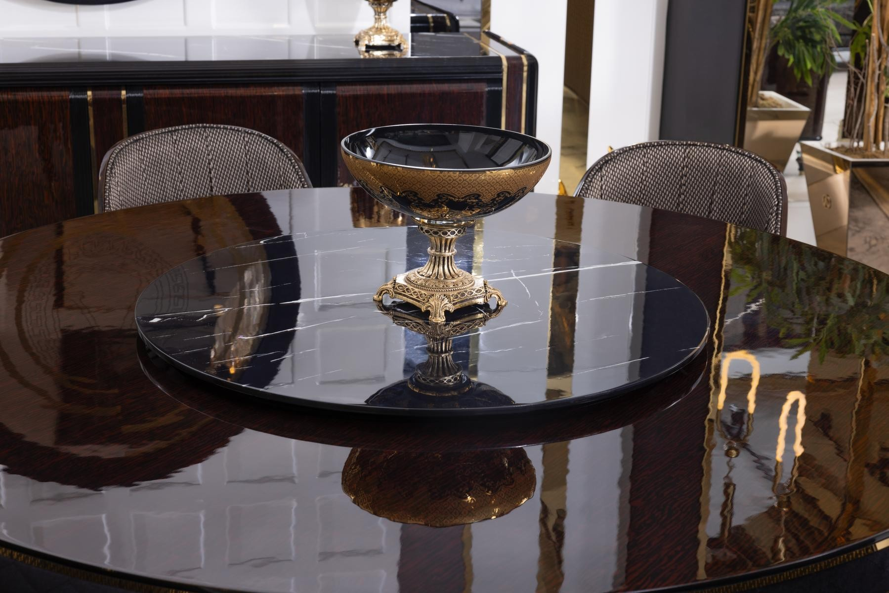 Bugatti Dining Room Set