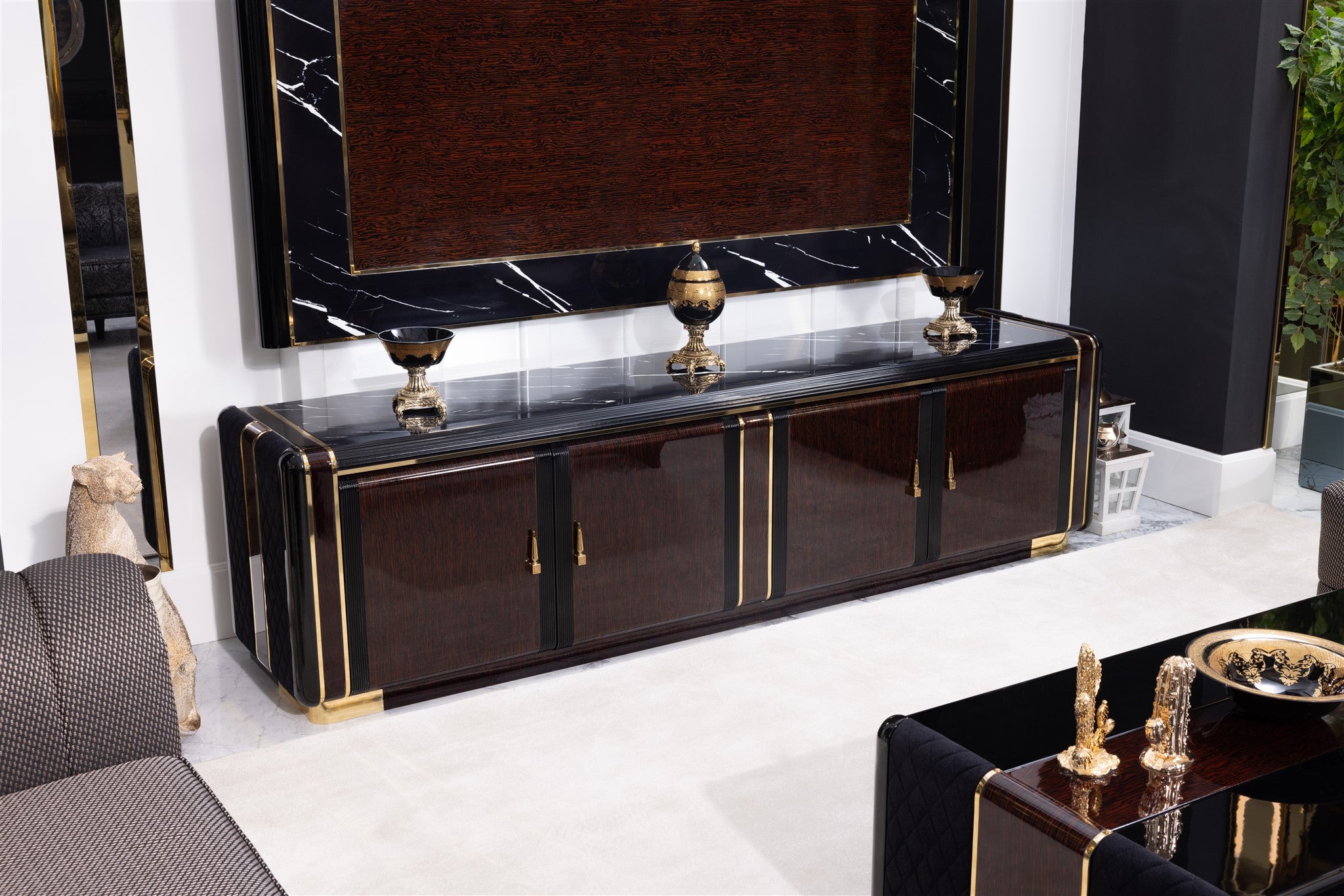 Bugatti Dining Room Set