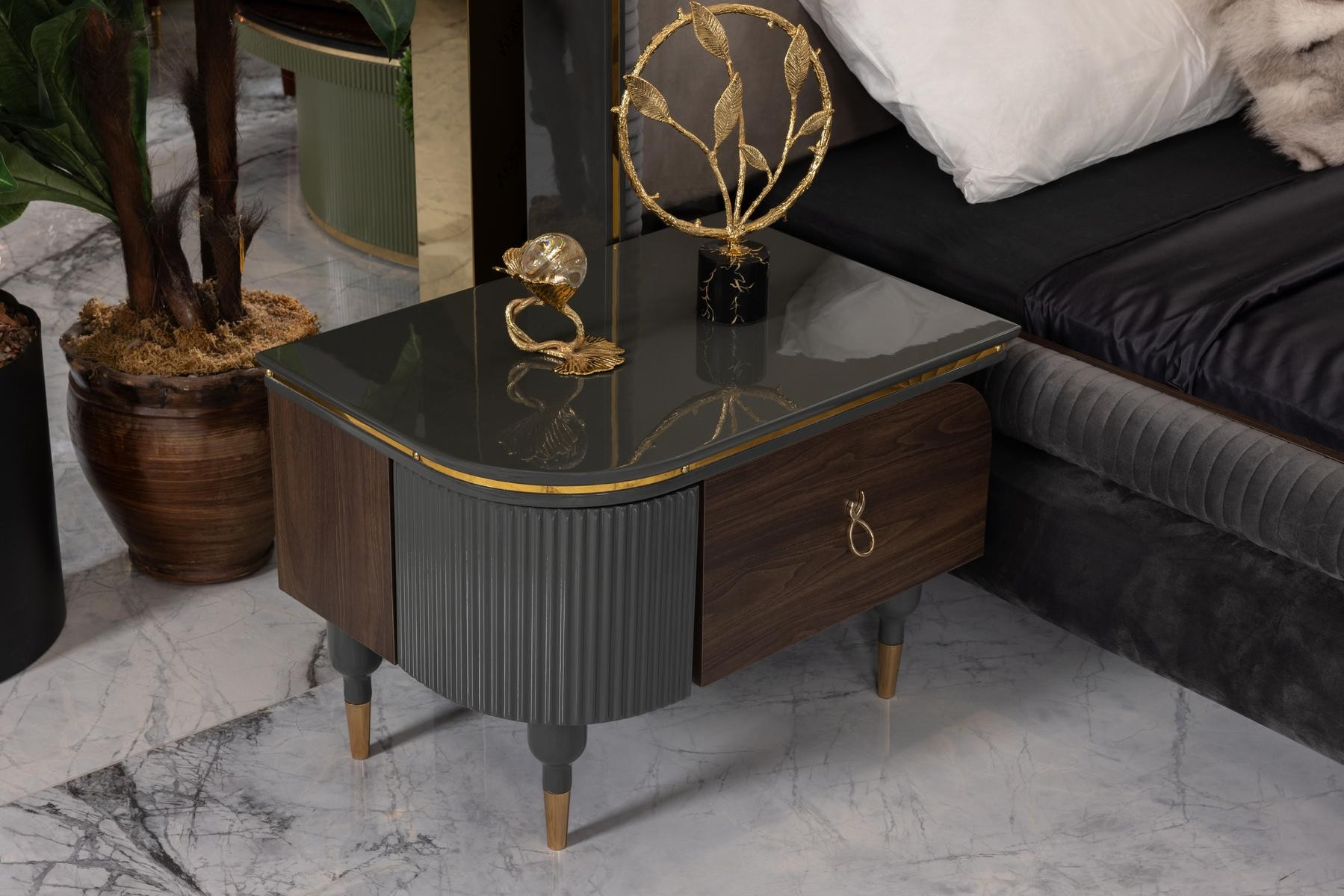 Capella Bedroom Set