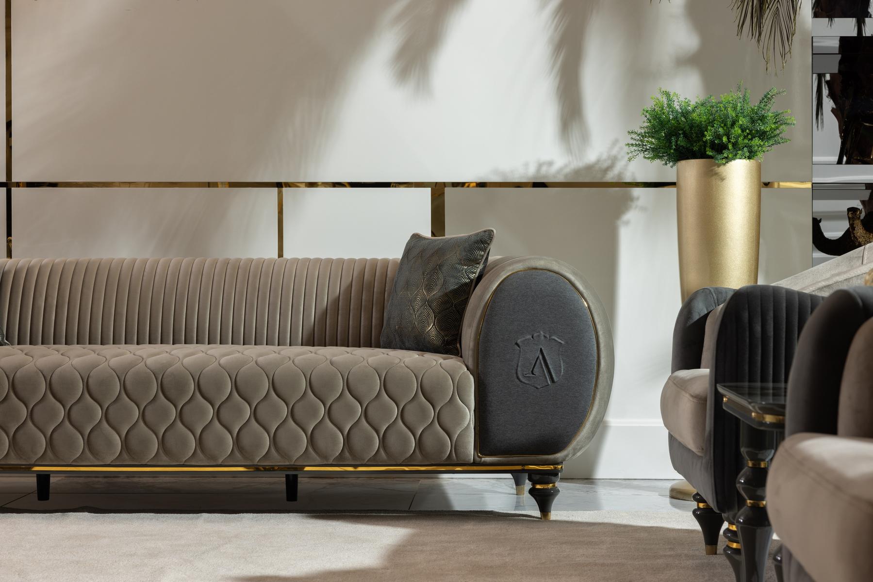 Capella Sofa