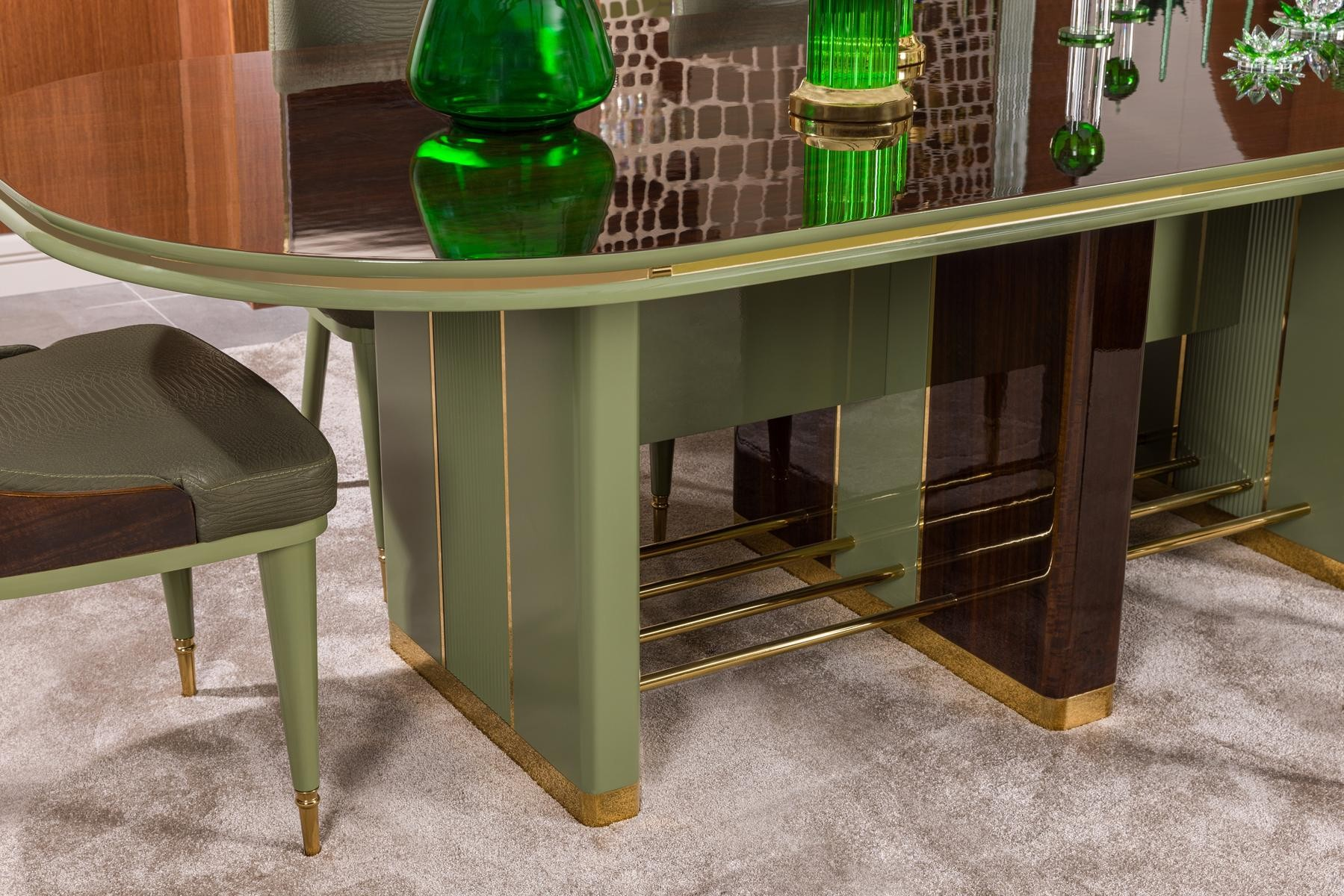 Hermes Dining Room Set