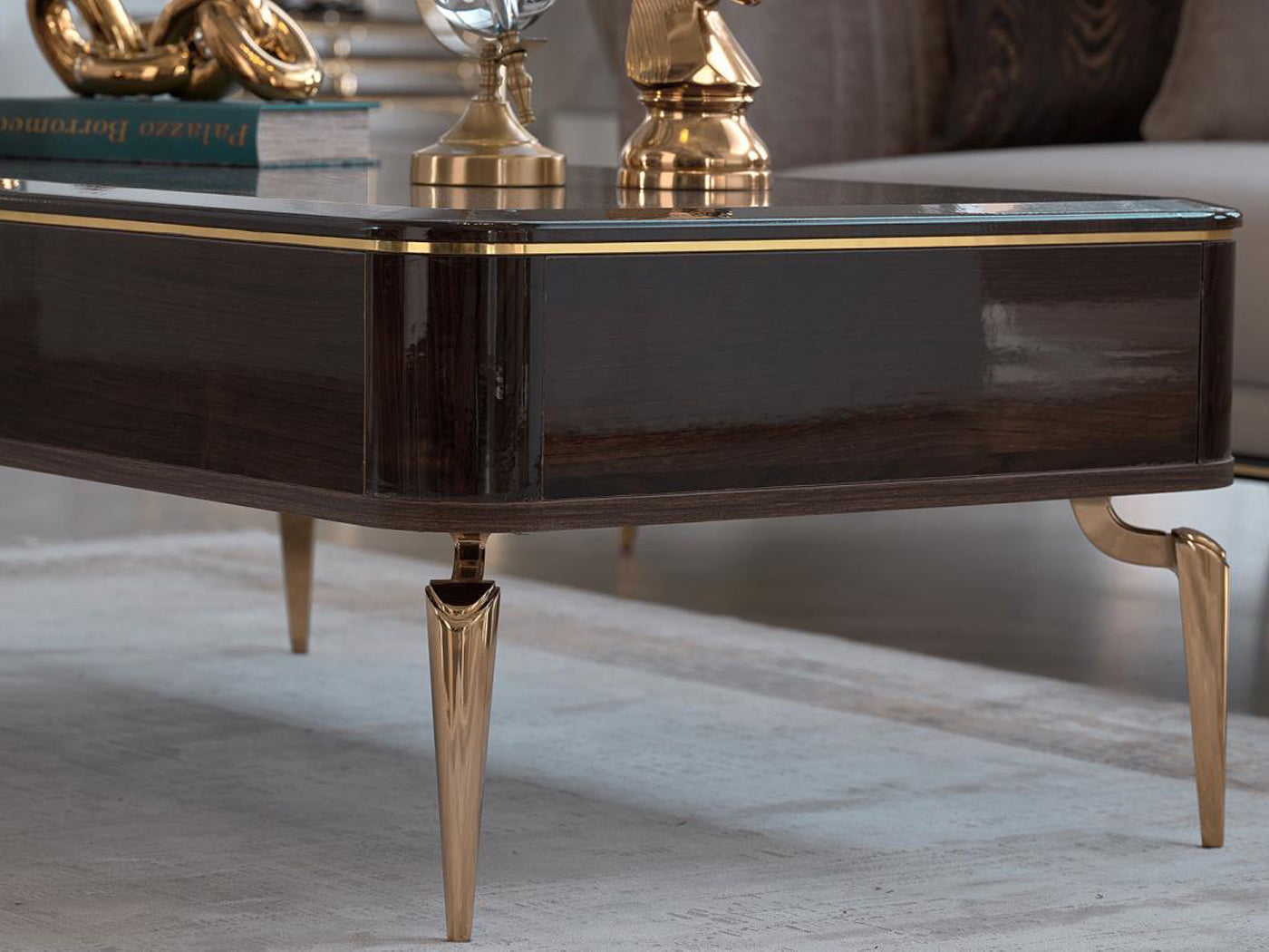 Plaza Coffee Table (Walnut)