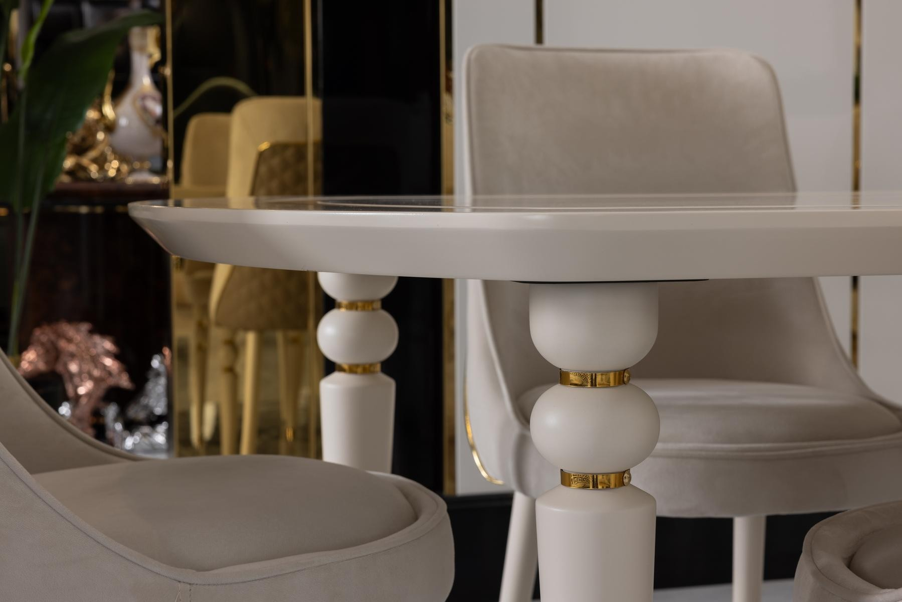 Inci Dining Room Set