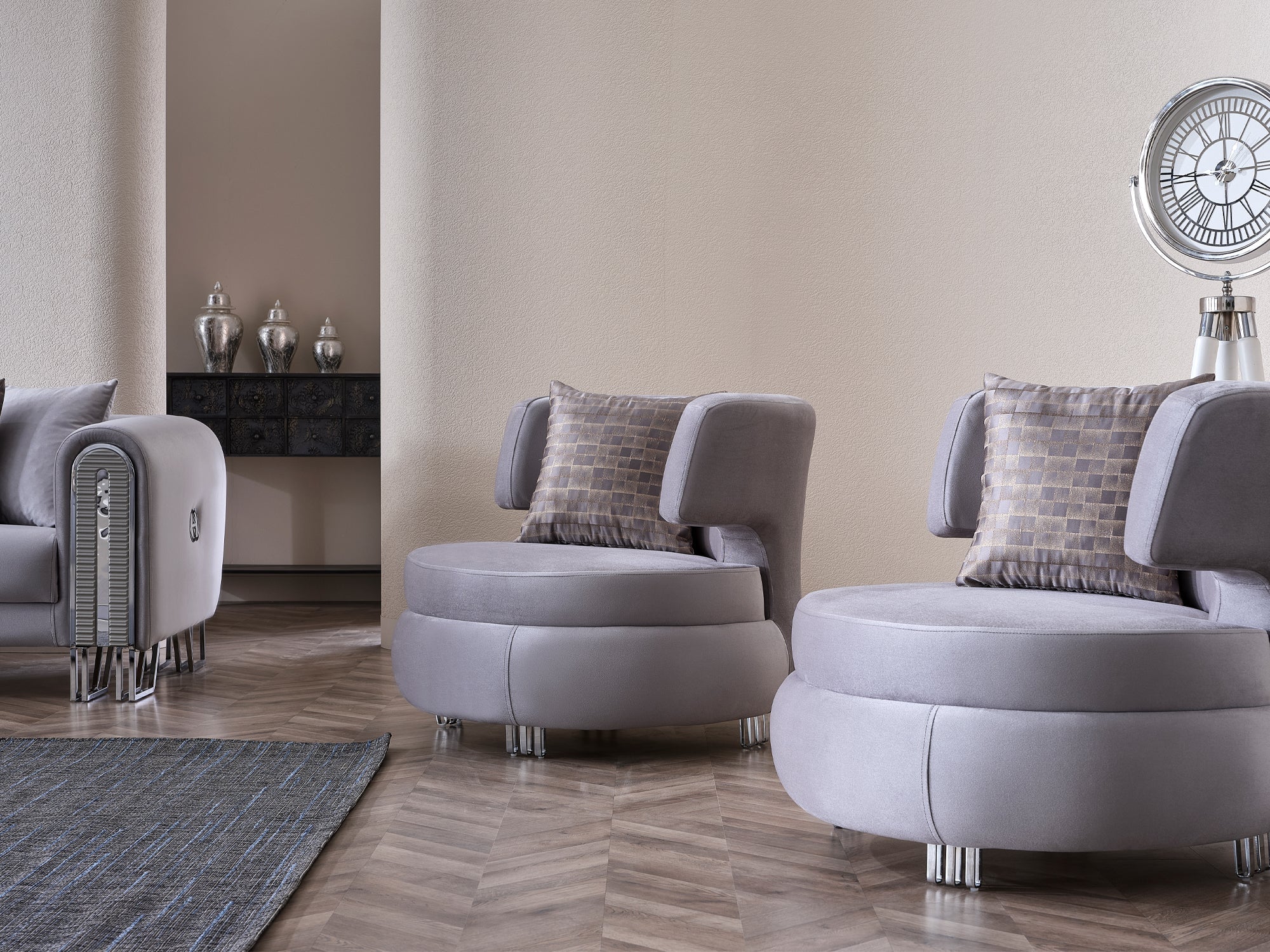 Kapadokya 39" Wide Armchair