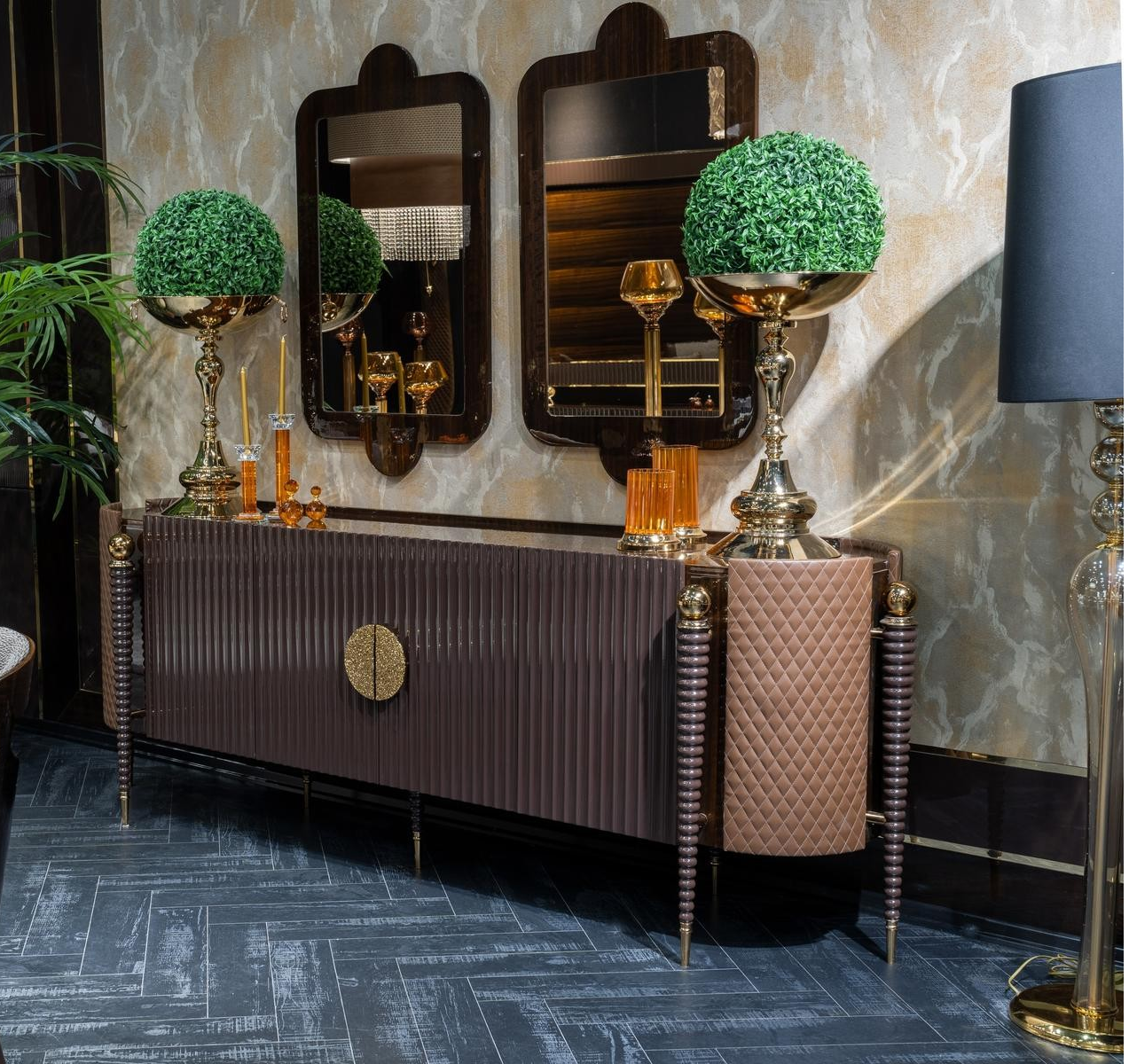 Prada Dining Room Set