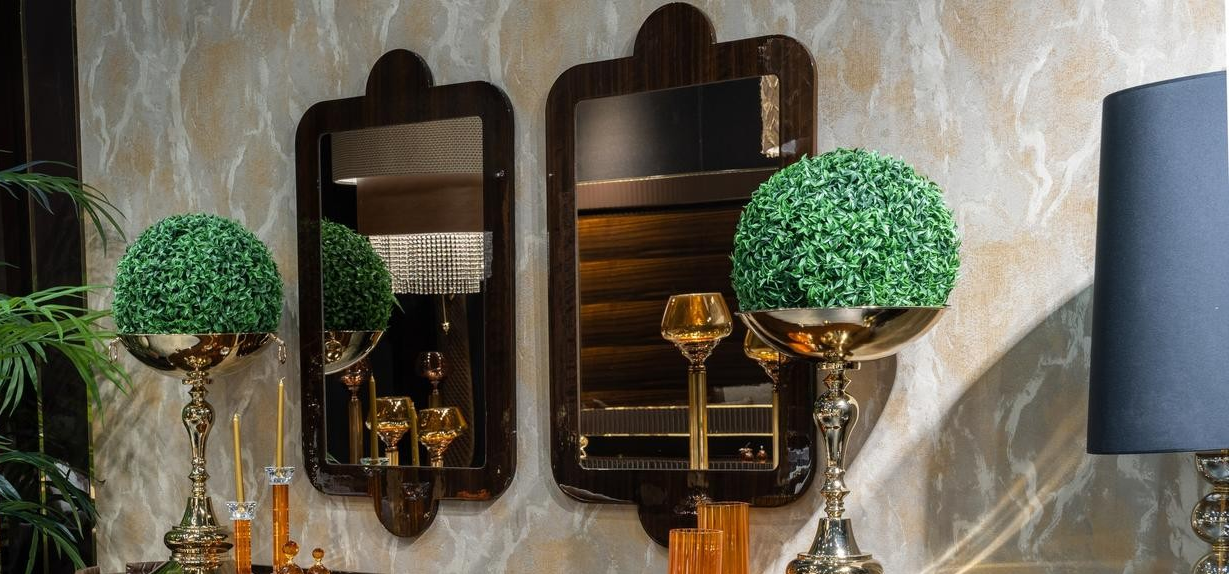 Prada Dining Room Set
