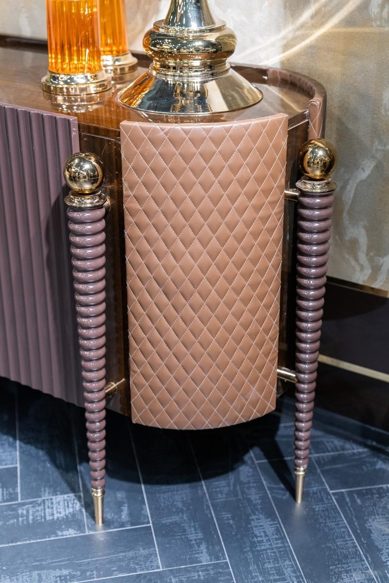 Prada Dining Room Set