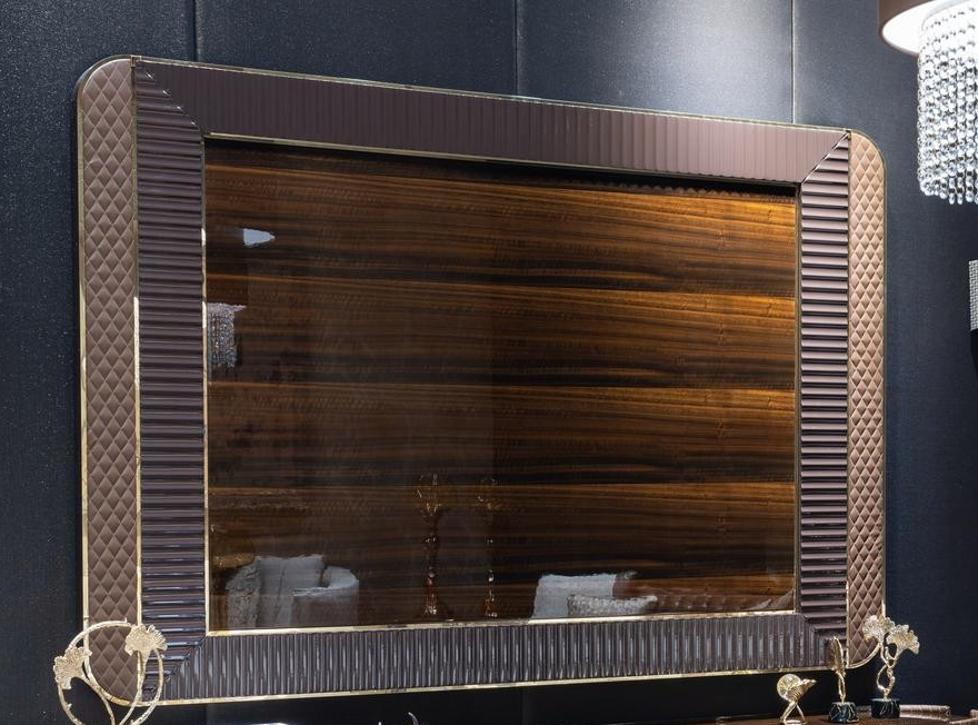 Prada Dining Room Set