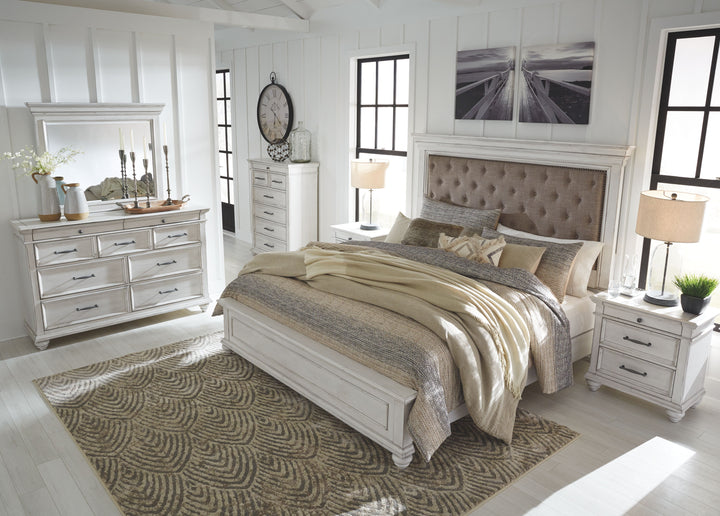 Kanwyn - Upholstered Panel Bed