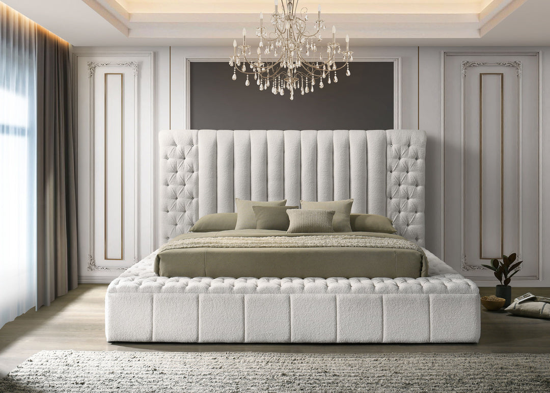 Danbury - Bed With Storage