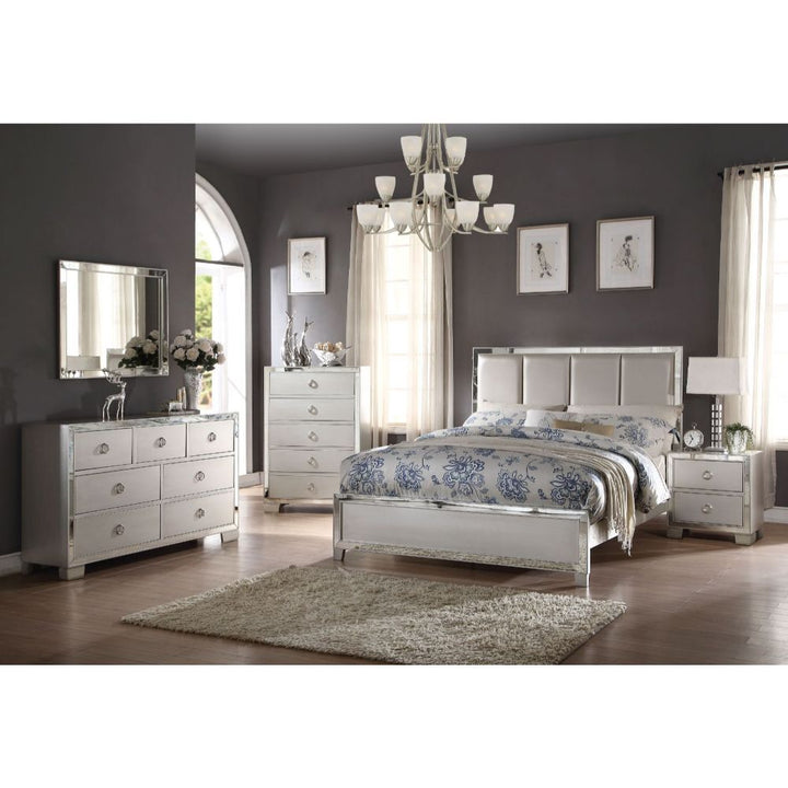 Voeville II - Bed (Padded HB)