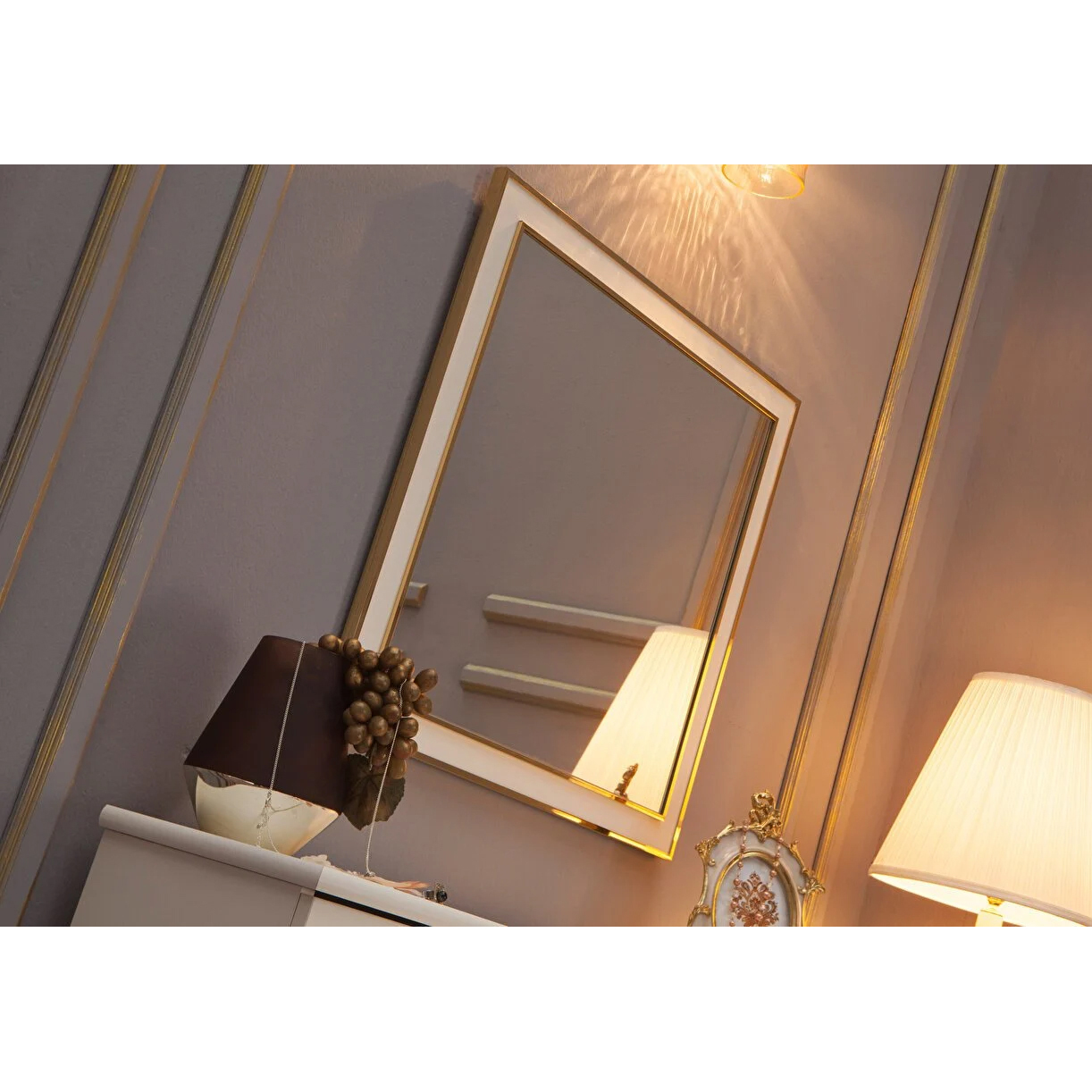 Mistral Opak White Queen Storage Bedroom Set